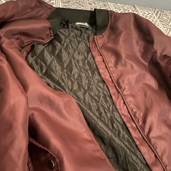 Beautiful Giant Size: L (large) - Picture 4 of 4